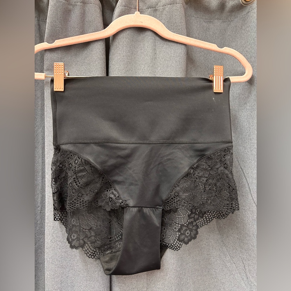 Black lace shapewear